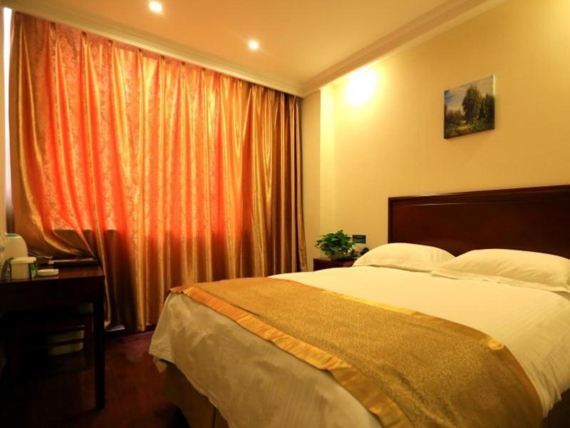 Greentree Inn Shandong Yantai Railway Station South Plaza Joy City Shell Hotel Exterior photo